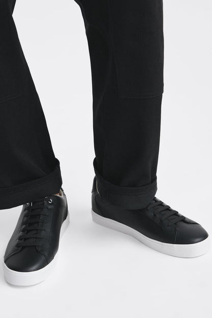 ZARA | MINIMALIST LACE-UP TRAINERS