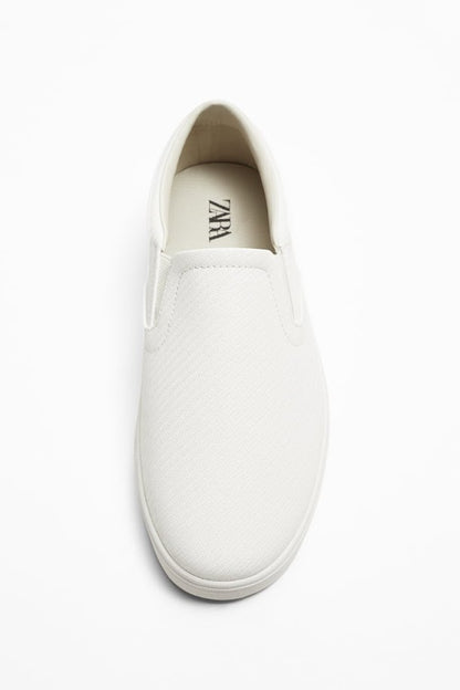 ZARA - EMBOSSED LACELESS TRAINERS