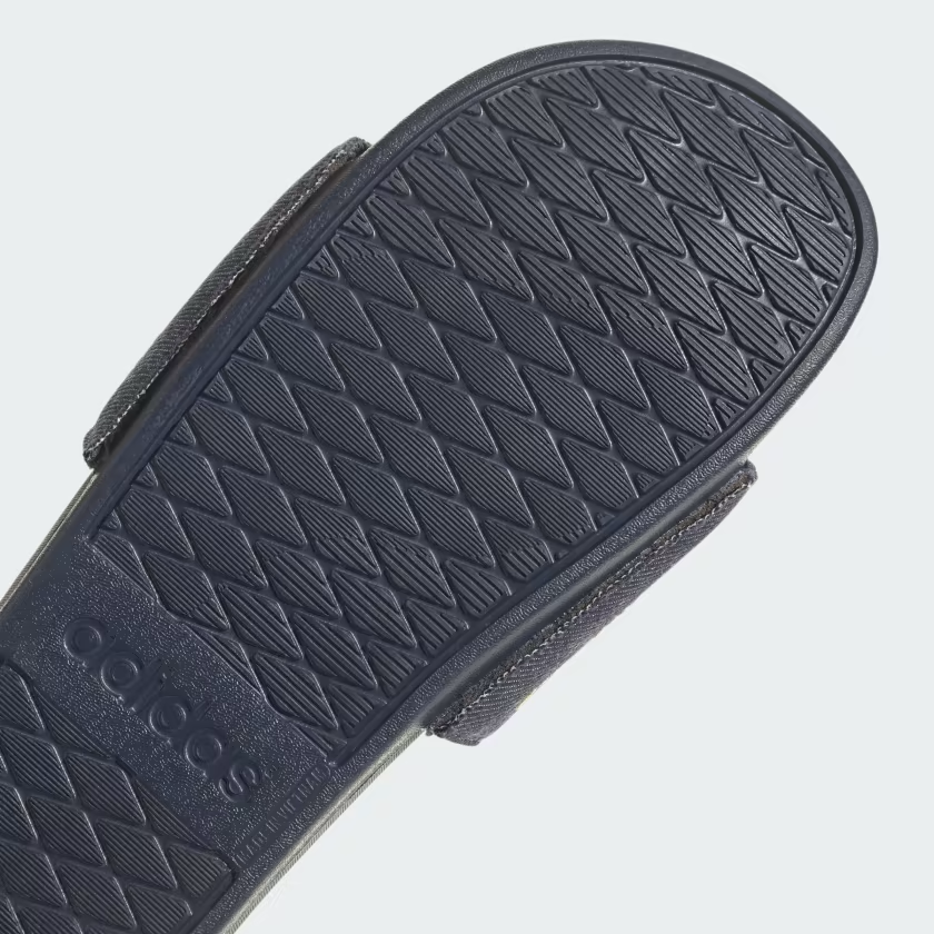 ADIDAS | ADILETTE COMFORT SLIDES