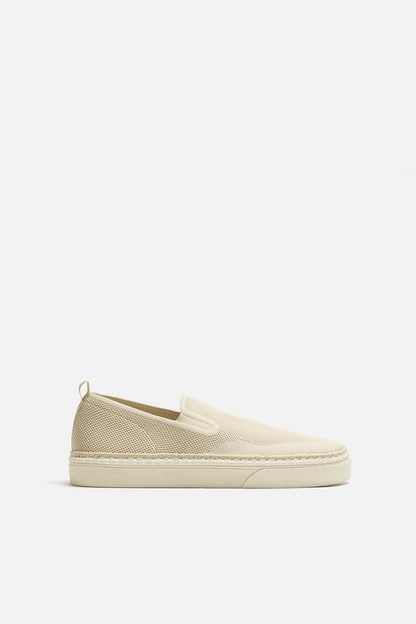 ZARA | LACELESS SNEAKERS